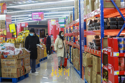 濟南老商圈煥新顏 引入“網(wǎng)紅”品牌折扣倉，打造沉浸式日用百貨購物新體驗